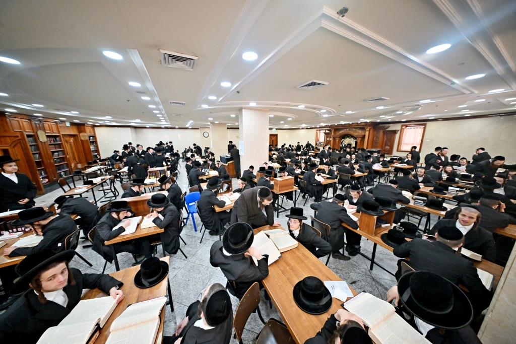 פתיחת זמן אלול בישיבות ויזניץ
