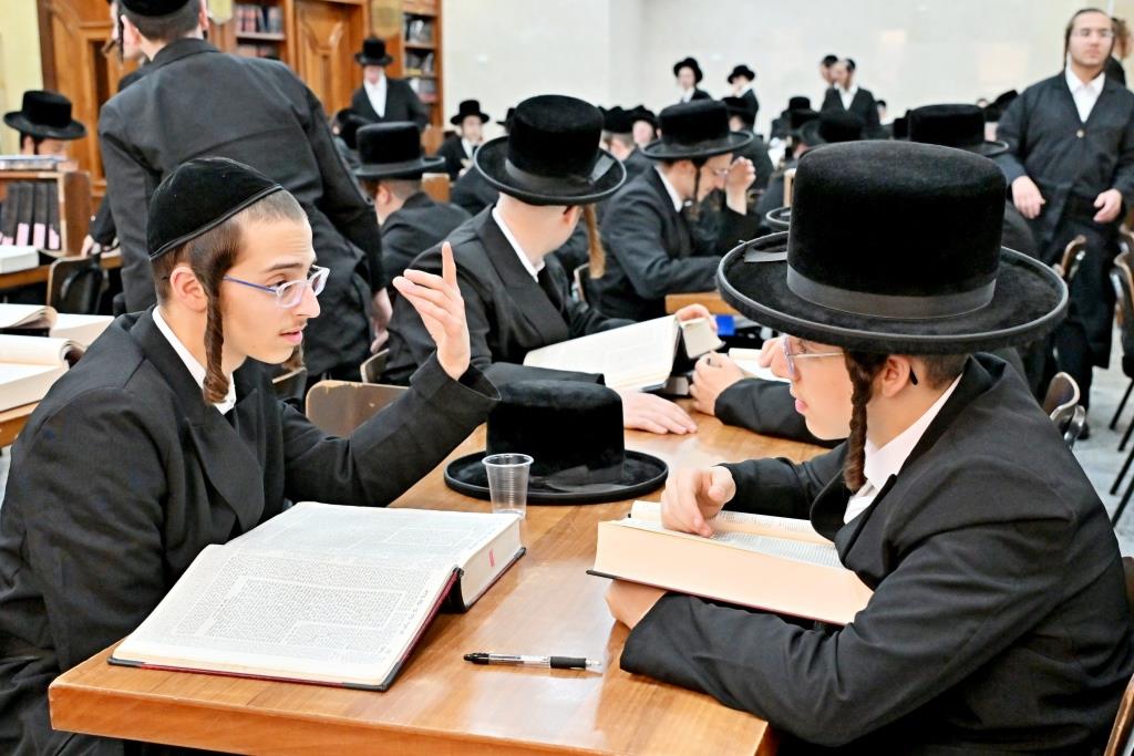 פתיחת זמן אלול בישיבות ויזניץ
