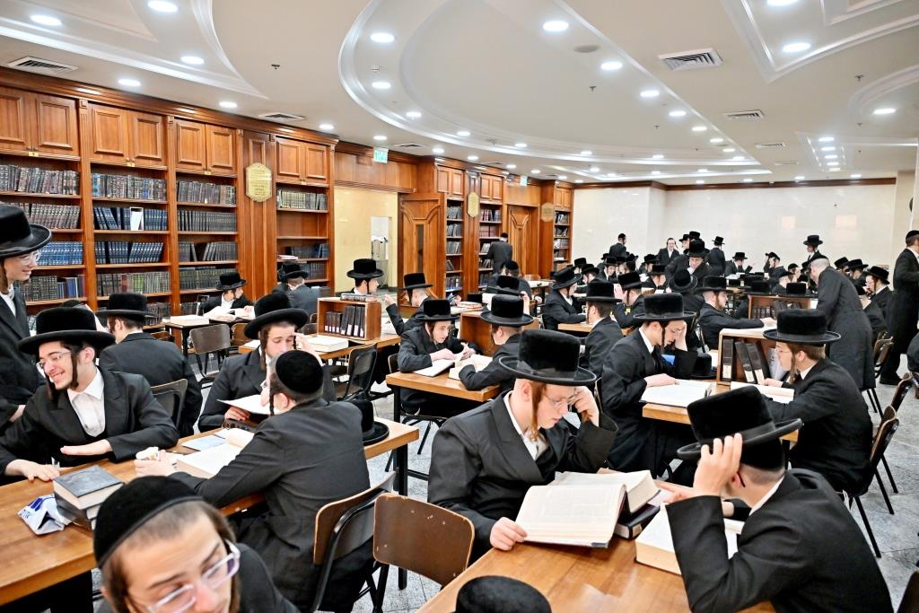 פתיחת זמן אלול בישיבות ויזניץ