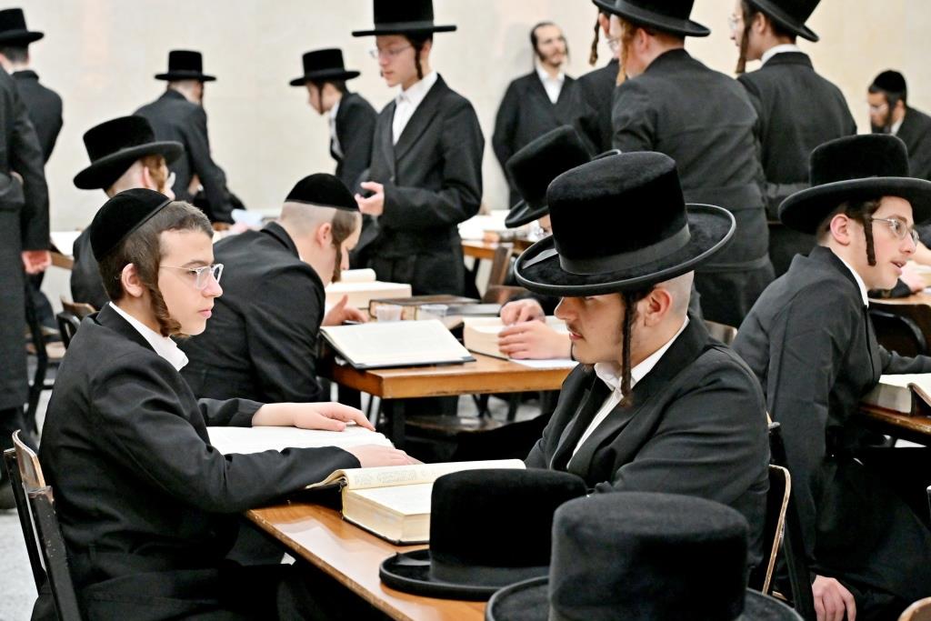 פתיחת זמן אלול בישיבות ויזניץ