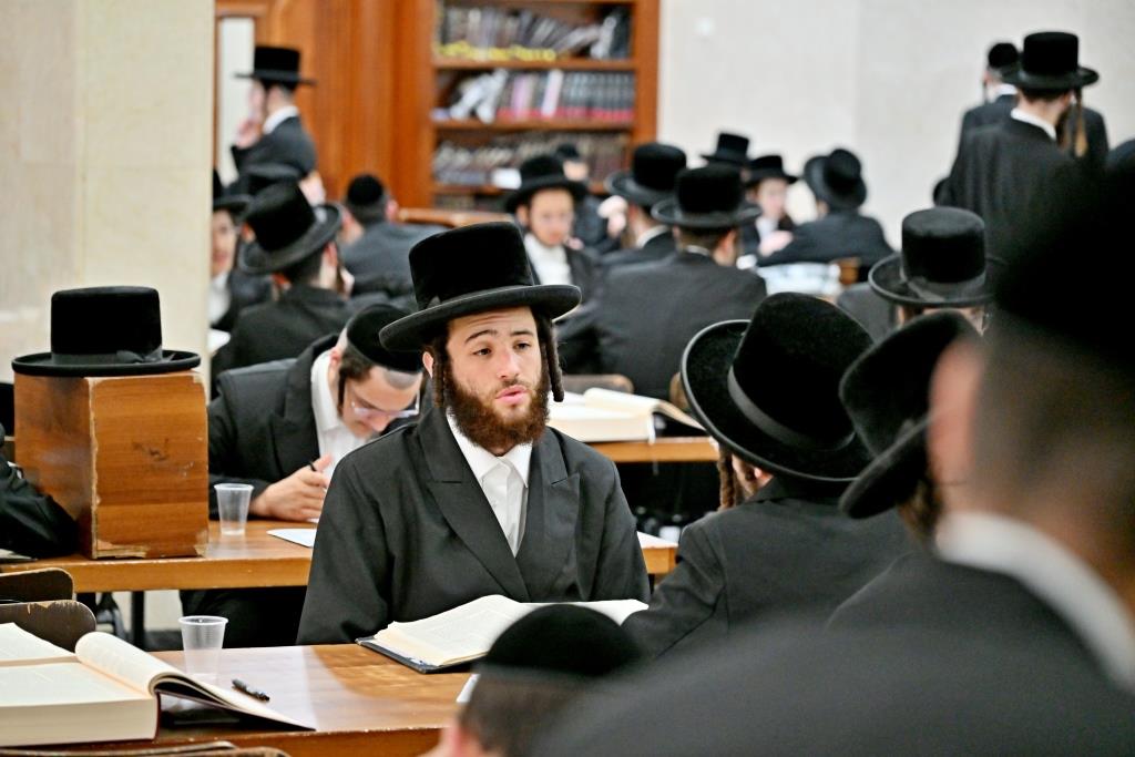 פתיחת זמן אלול בישיבות ויזניץ
