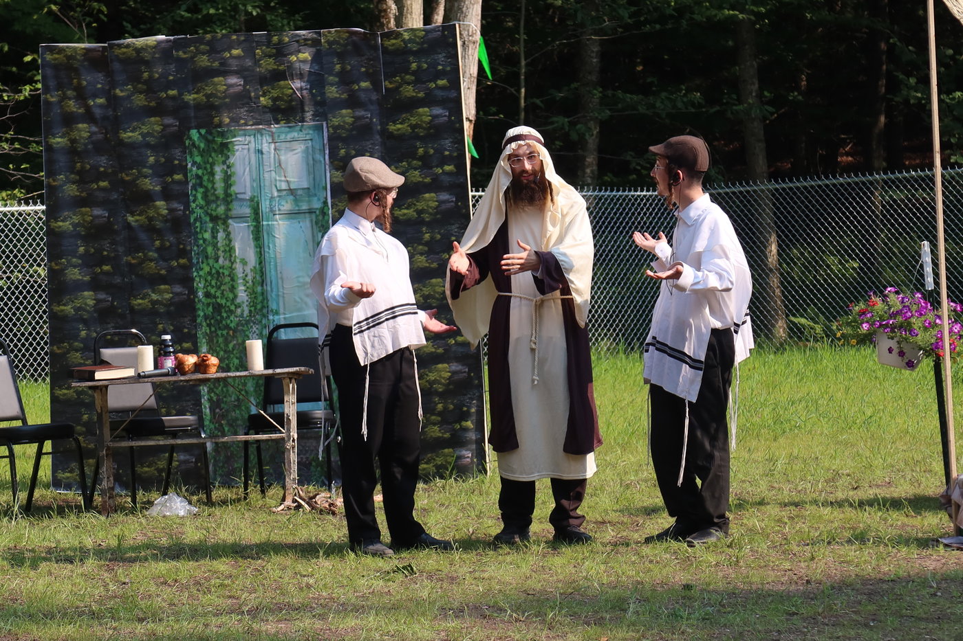 יוסף מוקיר שבת בקעמפ סקווירא