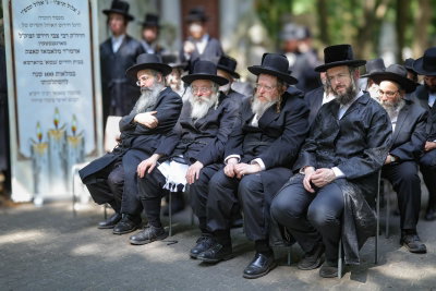 בני האדמו"ר מגור בוורשא