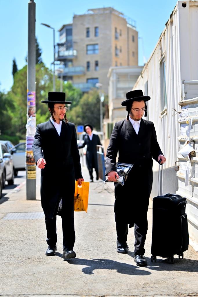 פתיחת הזמן בישיבת המתמידים