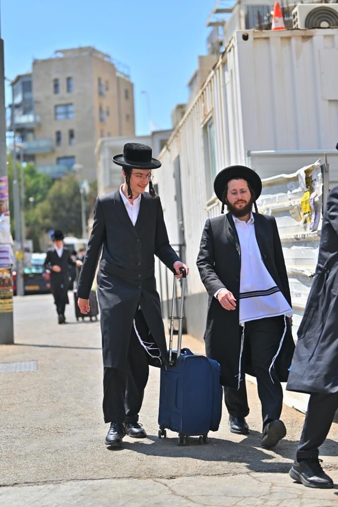 פתיחת הזמן בישיבת המתמידים