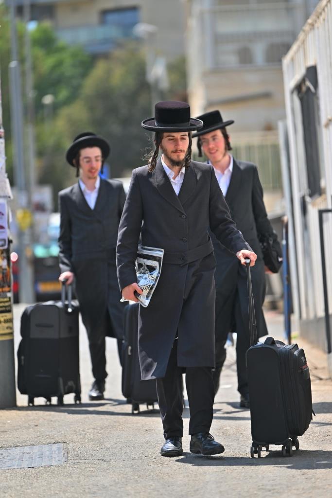פתיחת הזמן בישיבת המתמידים