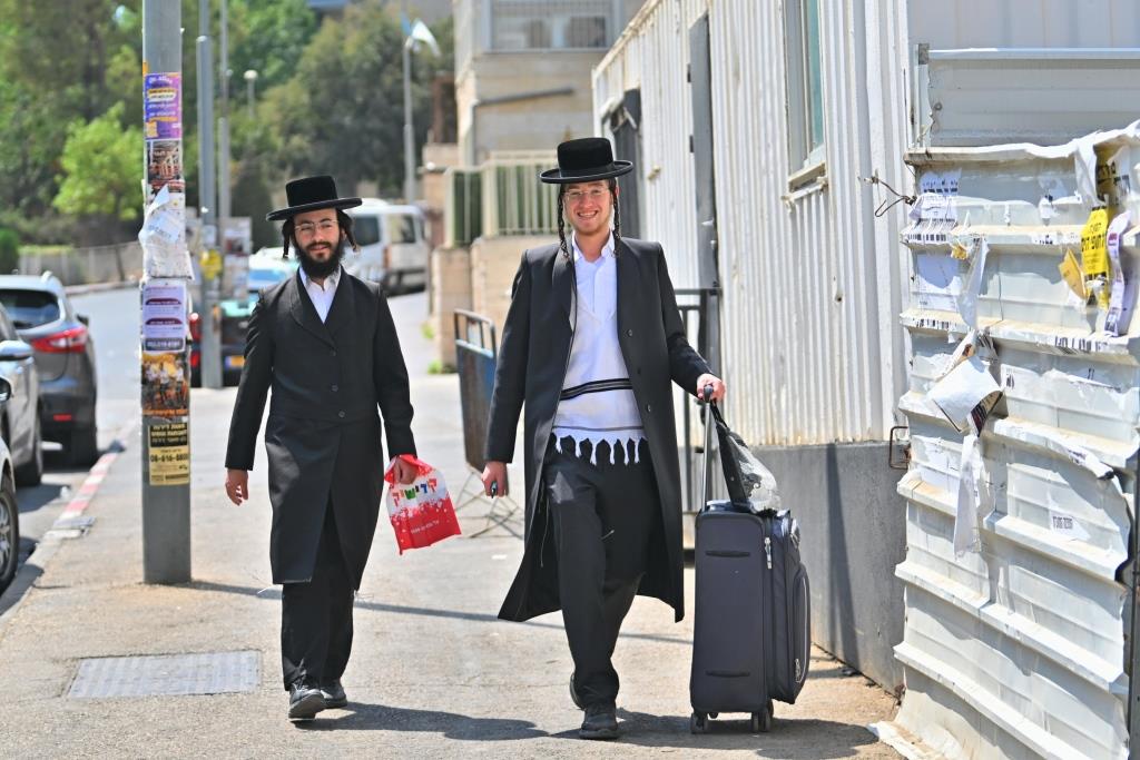 פתיחת הזמן בישיבת המתמידים