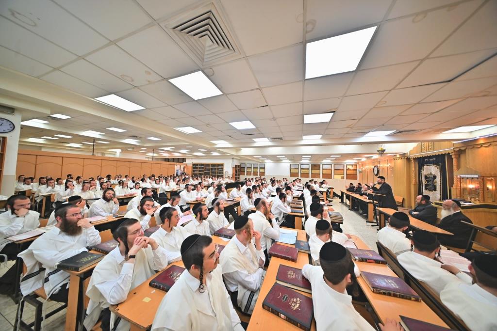 פתיחת הזמן בישיבת המתמידים