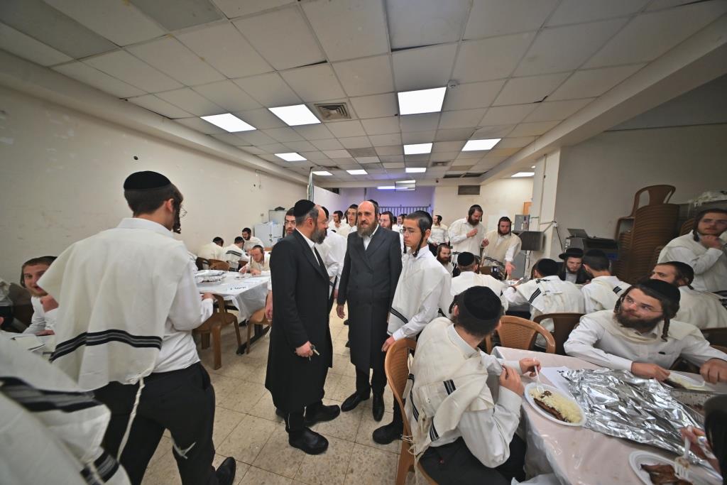 פתיחת הזמן בישיבת המתמידים