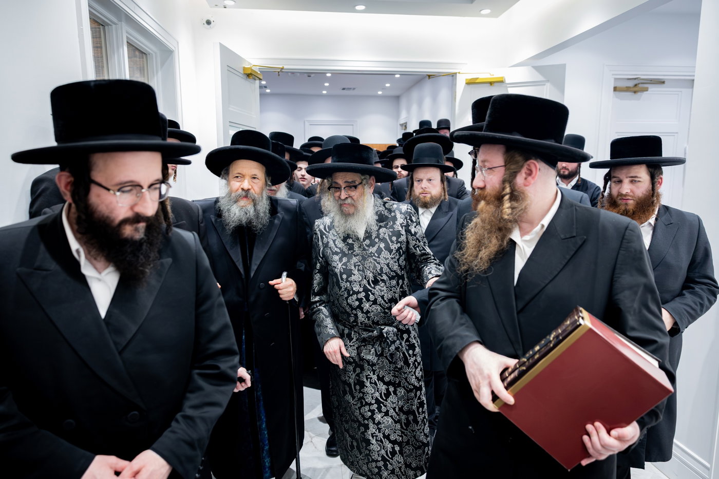האדמו"ר מבאבוב 45 בביקור אצל האדמו"ר מסאטמר