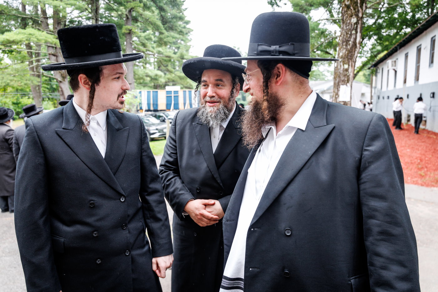 האדמו"ר מסאטמר בביקור במחנות הקיץ