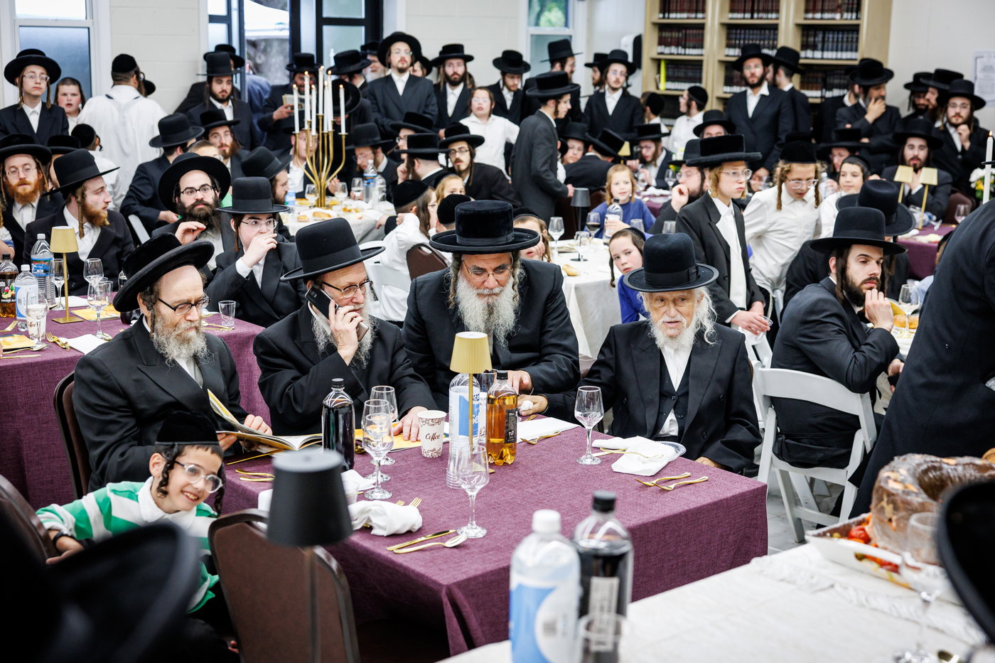 האדמו"ר מסאטמר בביקור במחנות הקיץ