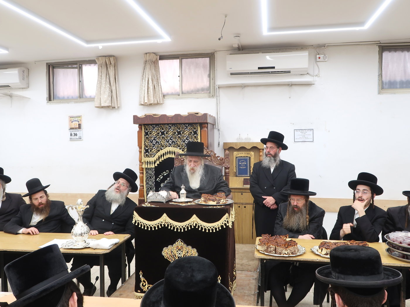 פתיחת הזמן בישיבת טשארנאביל