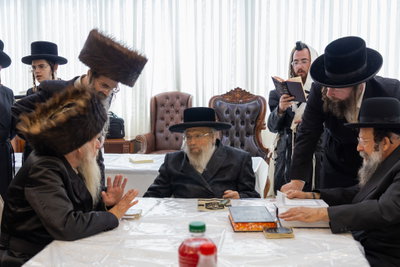 הגרי"מ שכטר בברית לנין האדמו"ר מפינסק קרלין זצ"ל