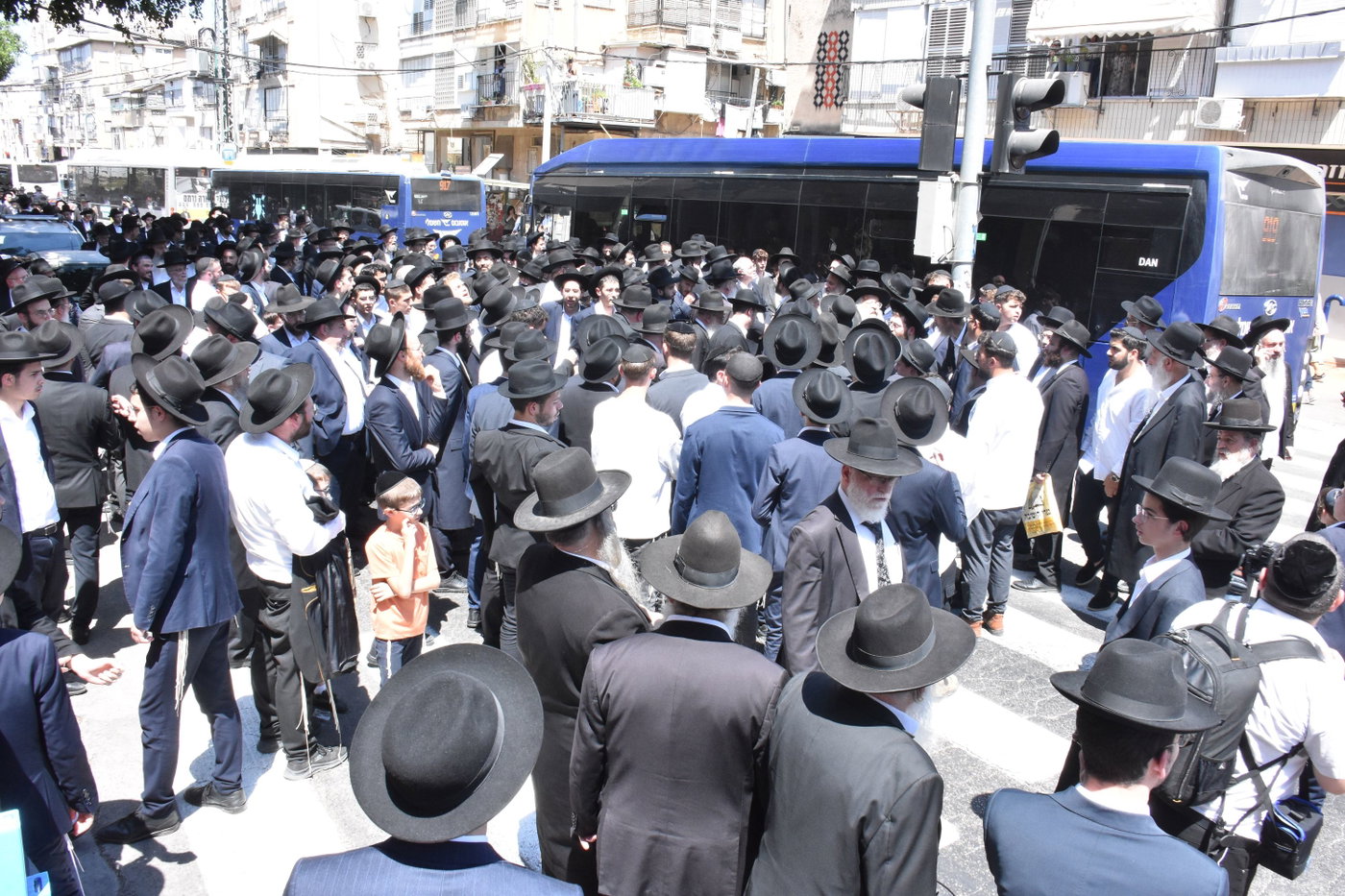 הלווית הרבנית שרה רחל ישראלזון ע"ה