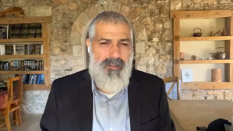צבי יחזקאלי בפינה מיוחדת לפרשת כי תצא • צפו