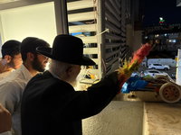 הגר"צ מאזוז בשילוח הקן