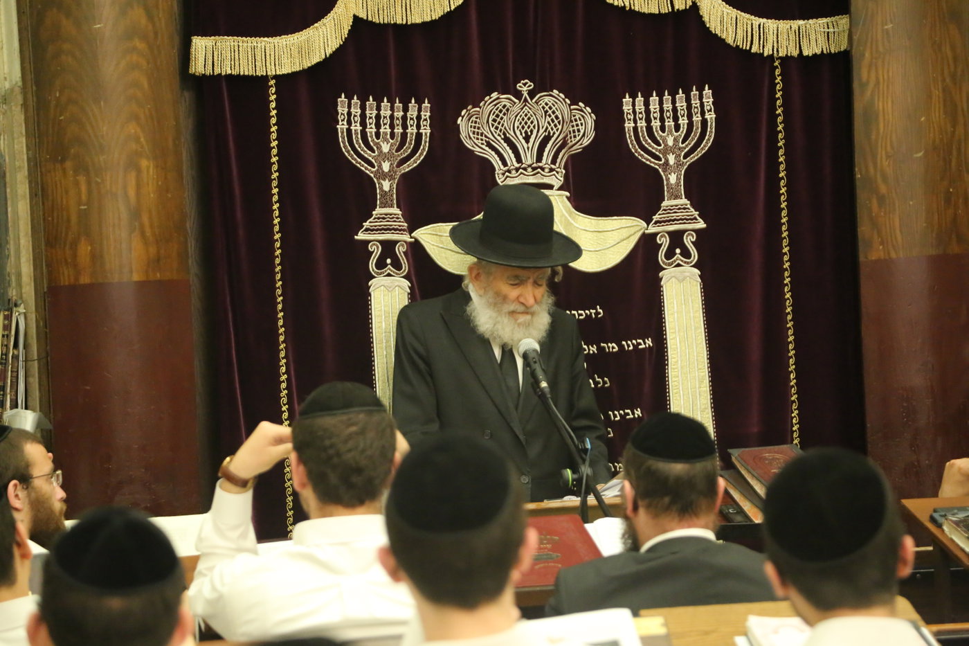פוניבז': מאות בחורים מ'המחבלים' בעצרת ושיחת התעוררות לביטול 'גזירת הפינוי'