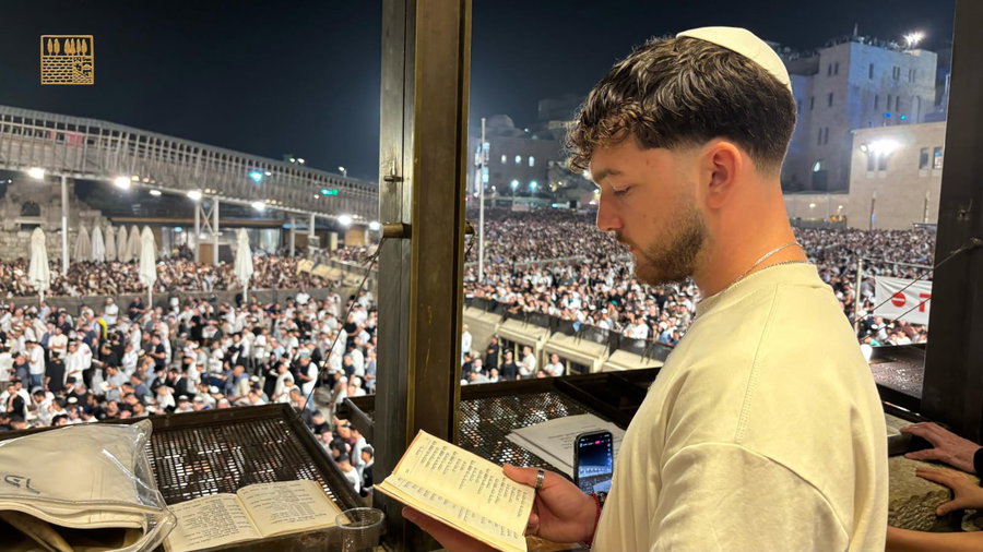 50 אלף התכנסו הלילה בכותל: מעמד הסליחות השני עם שורדי השבי