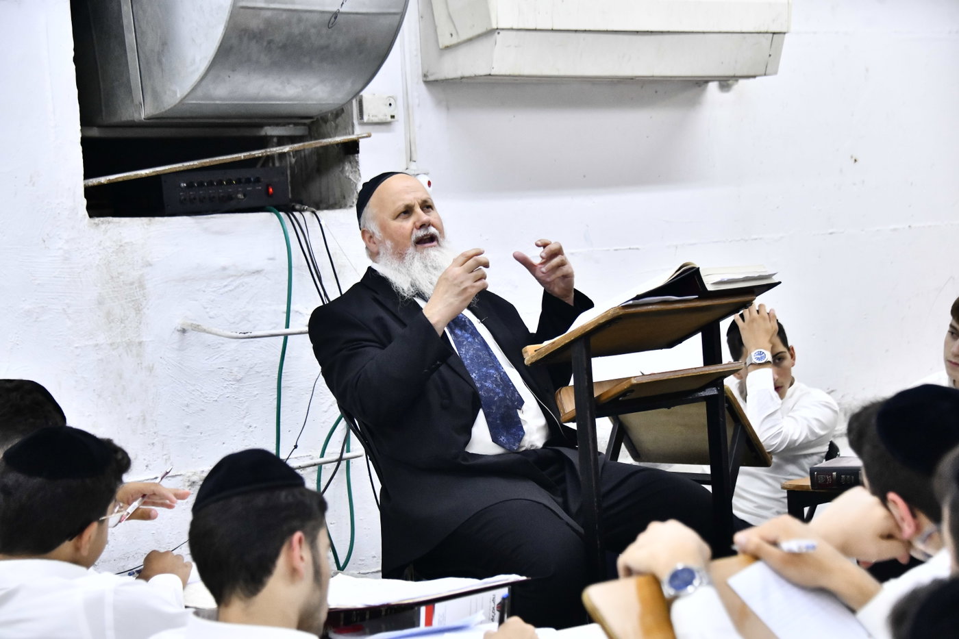 פתיחת הזמן בישיבת 'דעת חיים'