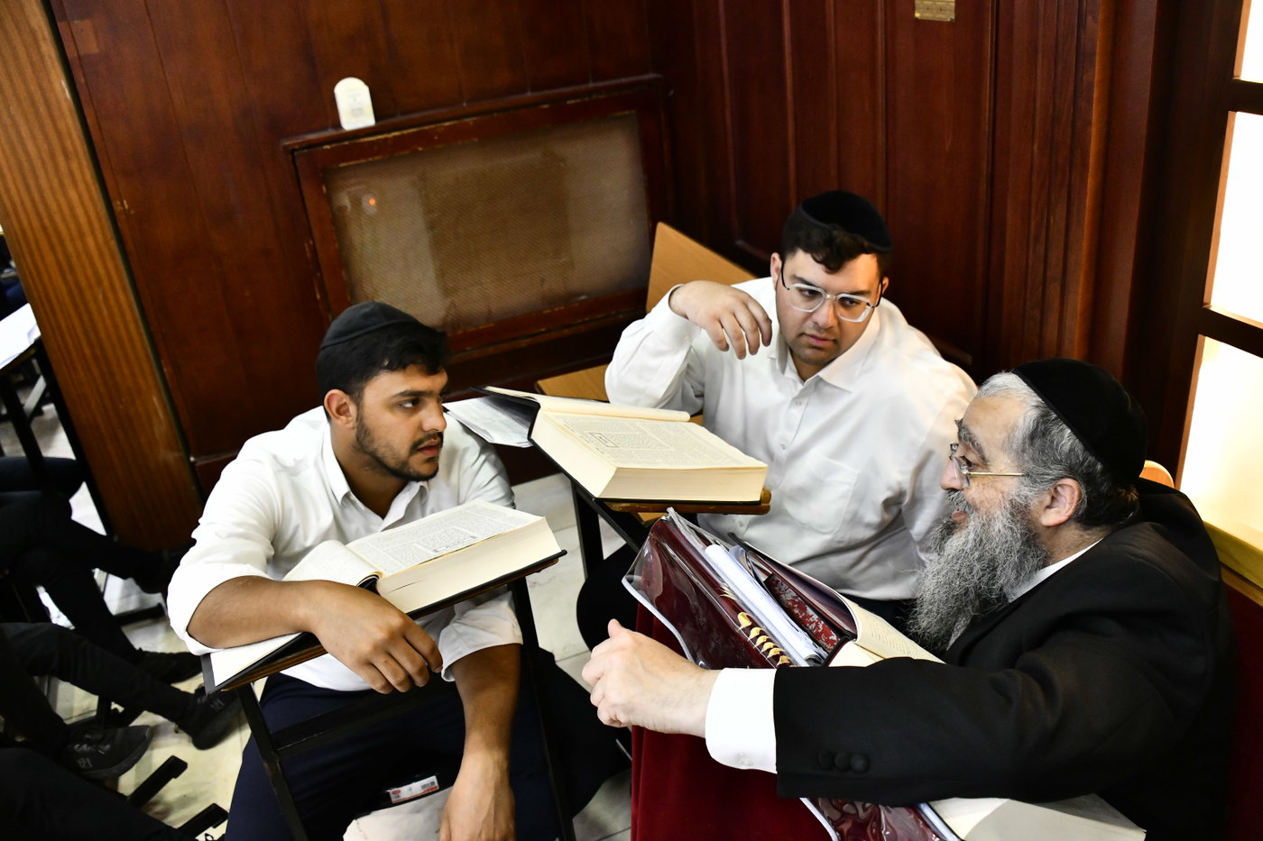 פתיחת הזמן בישיבת 'דעת חיים'