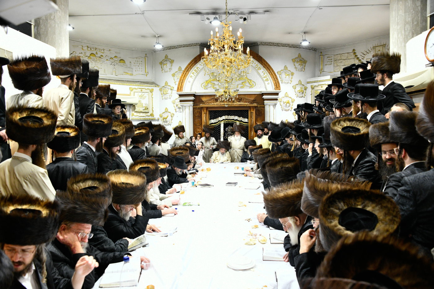 האדמו"ר מלעלוב שבת בבני ברק