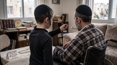 "אבא, אנחנו צריכים אותך": זעקת ששת הילדים הנאבקים על חיי אביהם