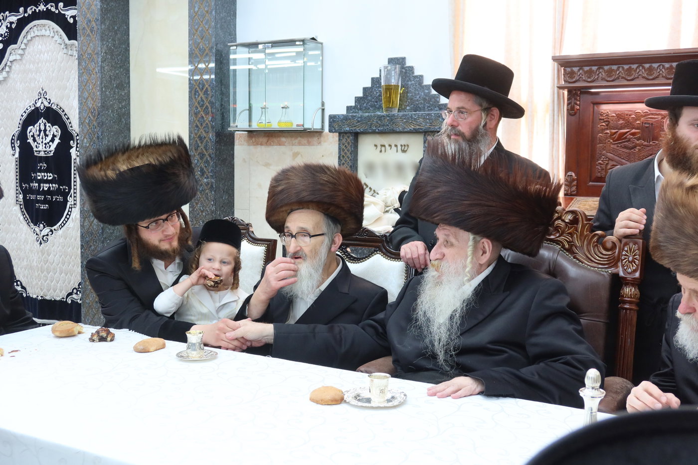 שמחת הברית בחצרות טשארנאביל - מאור חיים