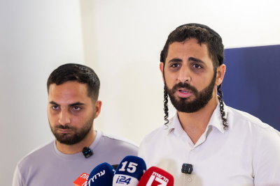 האחים בשיחה עם כלי התקשורת, היום