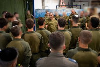 הרמטכ"ל, רב-אלוף אייל זמיר, בבסיס פלמחים