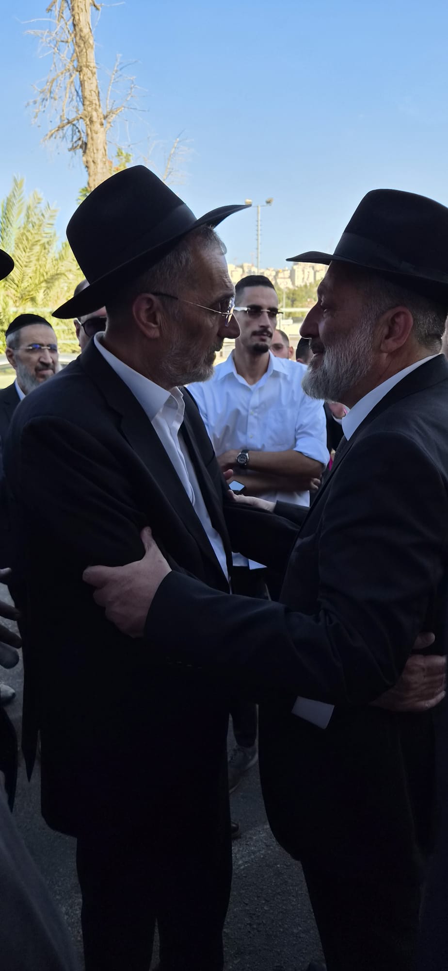 ניחום אבלים אצל משפחת כהן