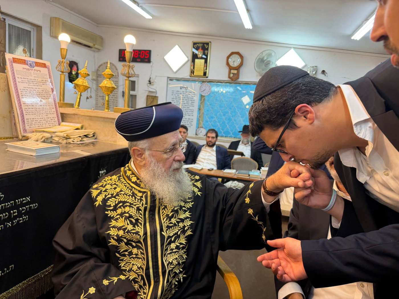 ניחום אבלים אצל משפחת כהן