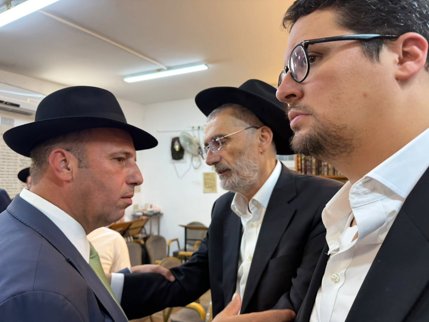ניחום אבלים אצל משפחת כהן