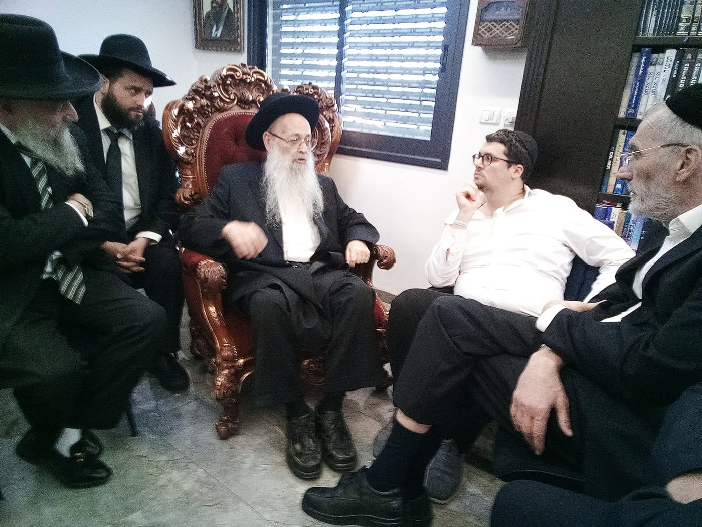 ניחום אבלים אצל משפחת כהן
