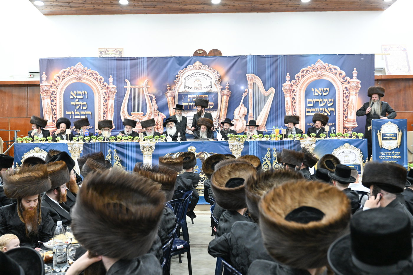 מעמד הכנסת ס"ת בזוועהיל