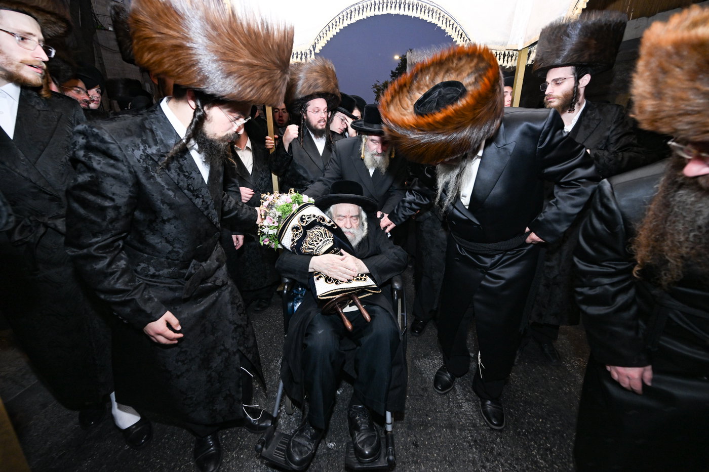 מעמד הכנסת ס"ת בזוועהיל