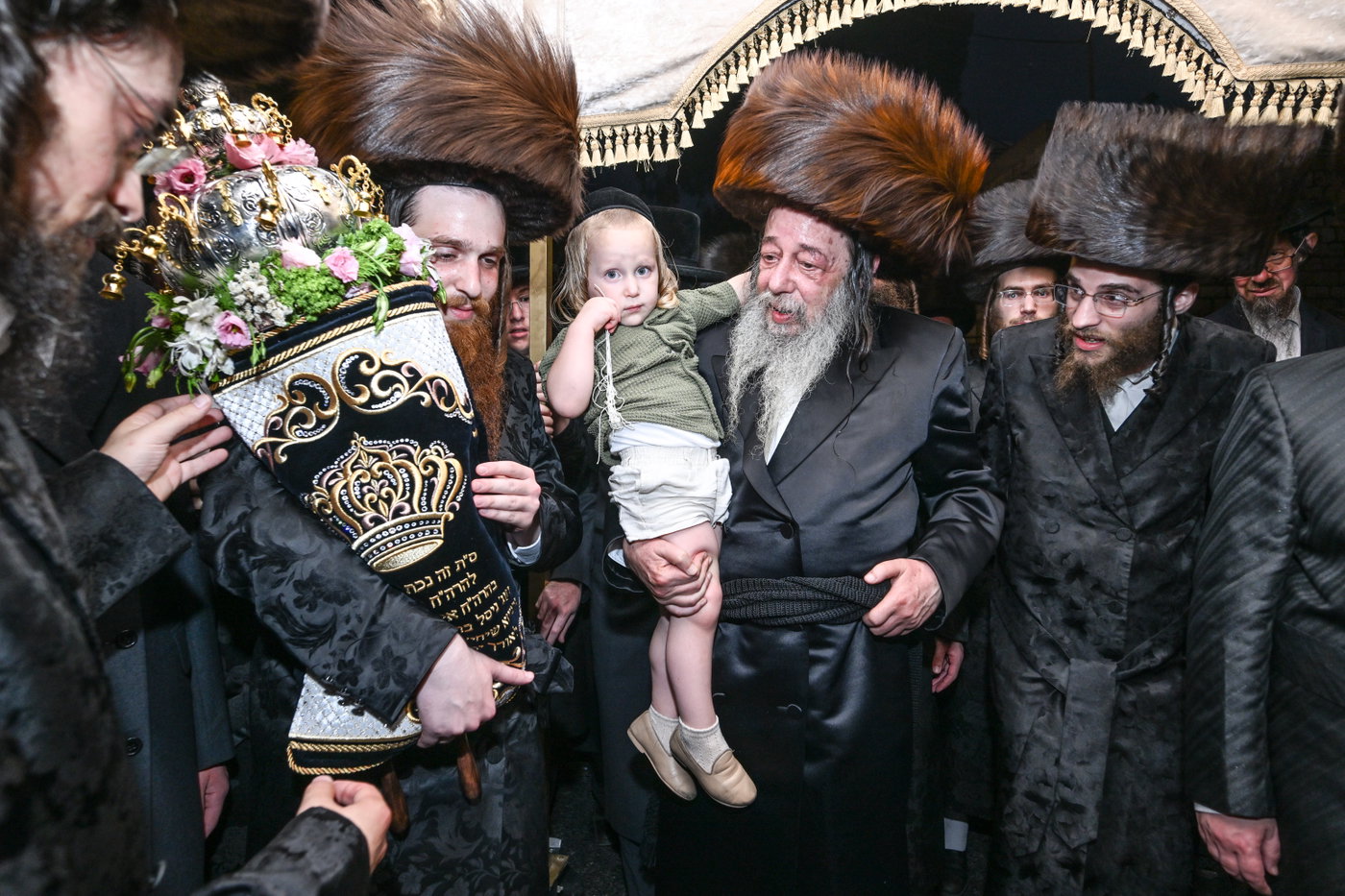 מעמד הכנסת ס"ת בזוועהיל