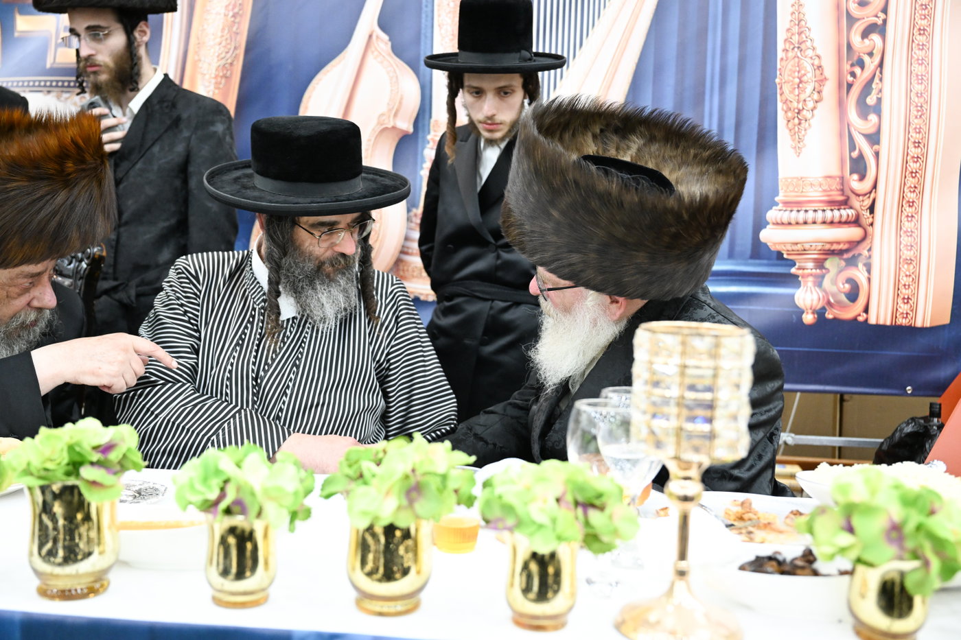 מעמד הכנסת ס"ת בזוועהיל