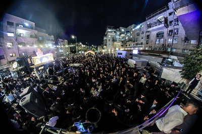 מעמד הכנסת ס"ת בזוועהיל