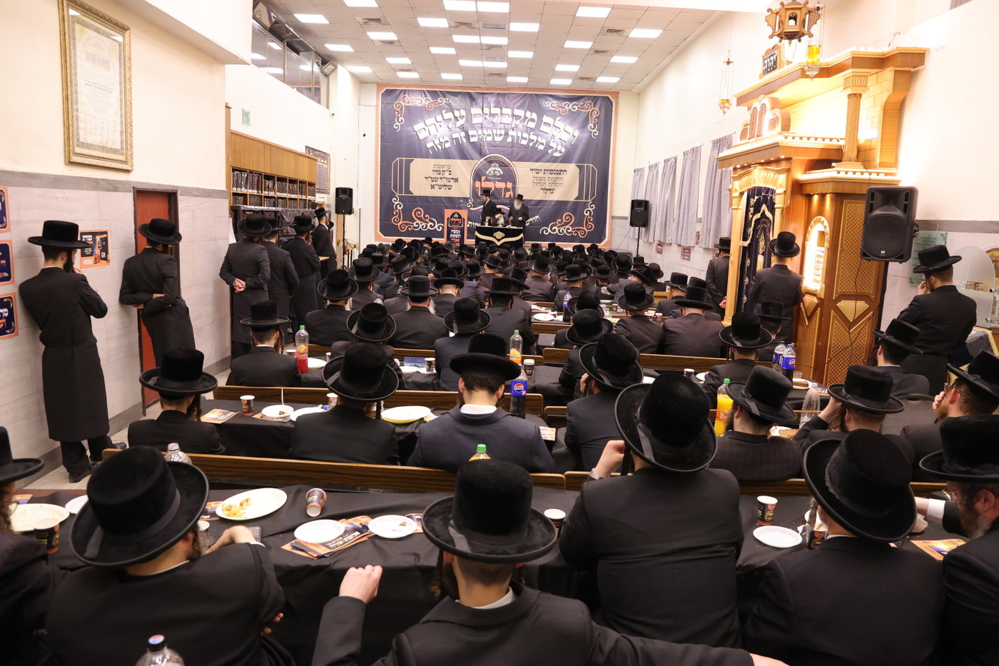 הכינוס בחצה"ק נדבורנה ירושלים