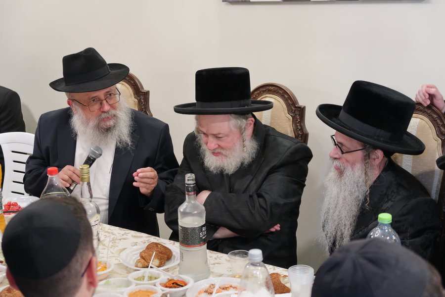 בהשתתפות האדמו"ר מאמריקה; ההתוועדות המרוממת בקריית הרצוג לרגל חודש אלול
