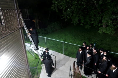 האדמו"ר מסאטמר בשילוח הקן