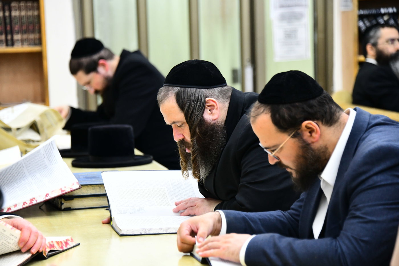פתיחת הזמן בצאנז ז'ימגראד