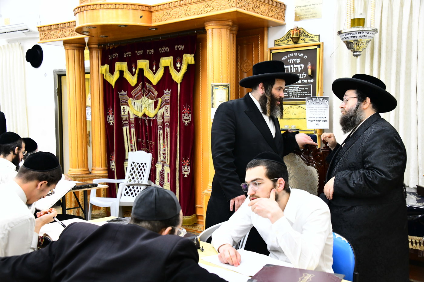 פתיחת הזמן בצאנז ז'ימגראד