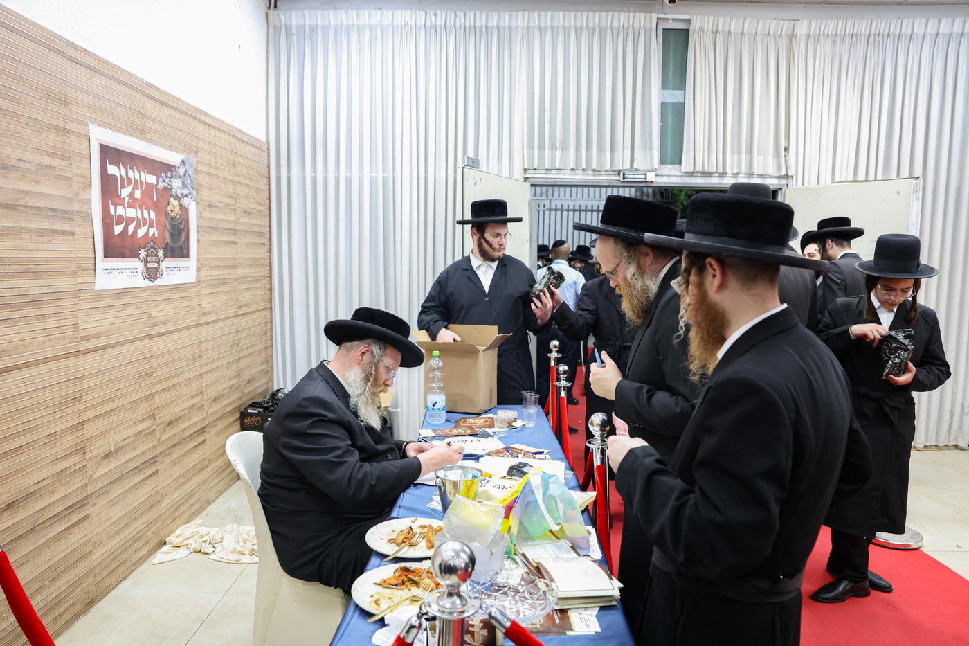 יובל העשרים למוסדות סאטמר בירושלים