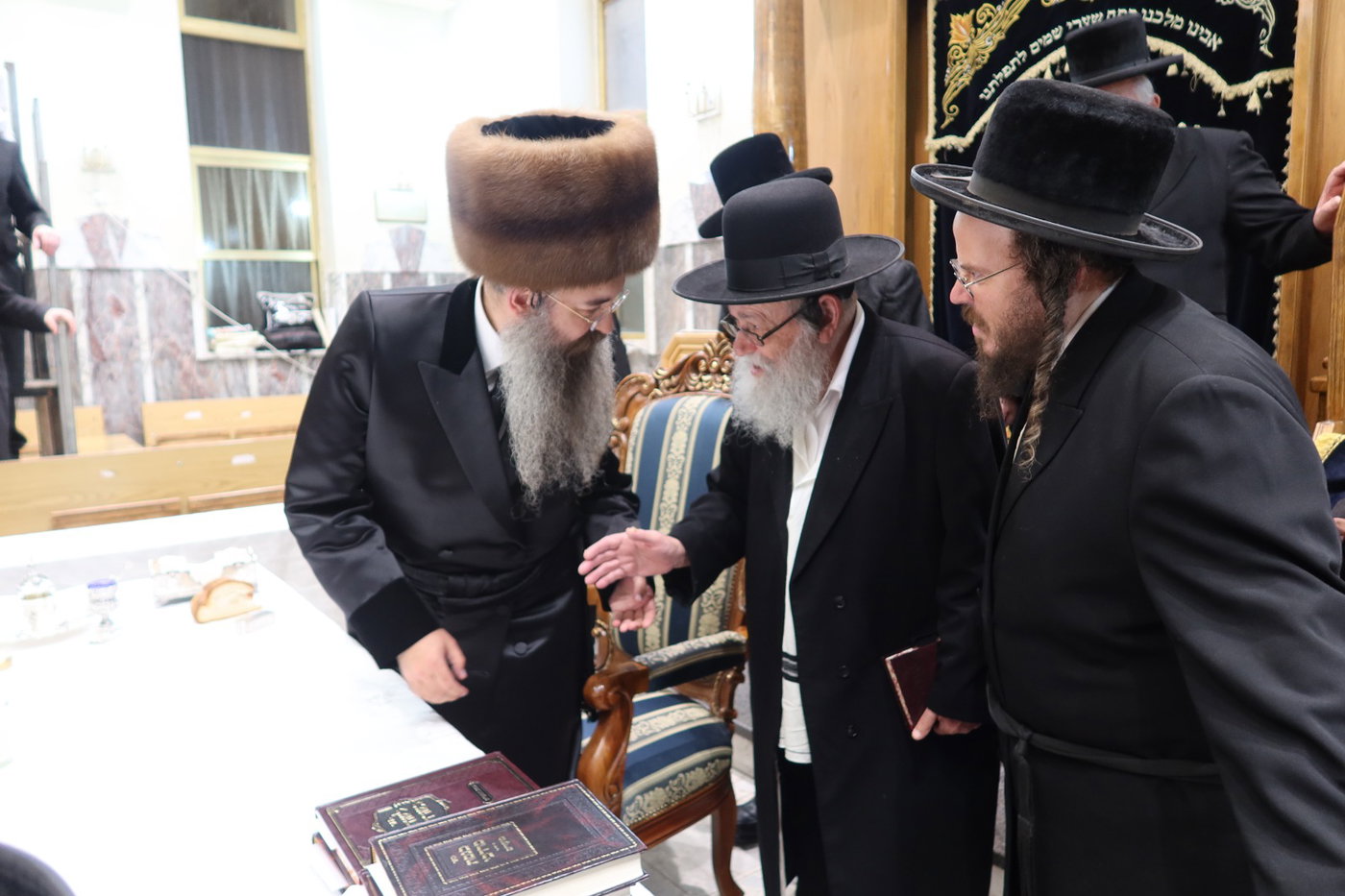 טיש הילולה של הרבי מסאדיגורה