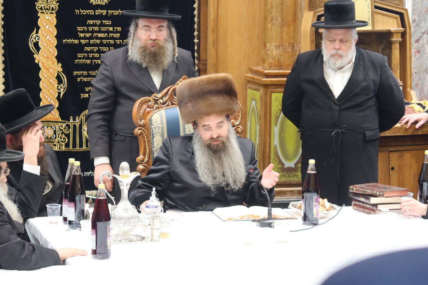 טיש הילולה של הרבי מסאדיגורה