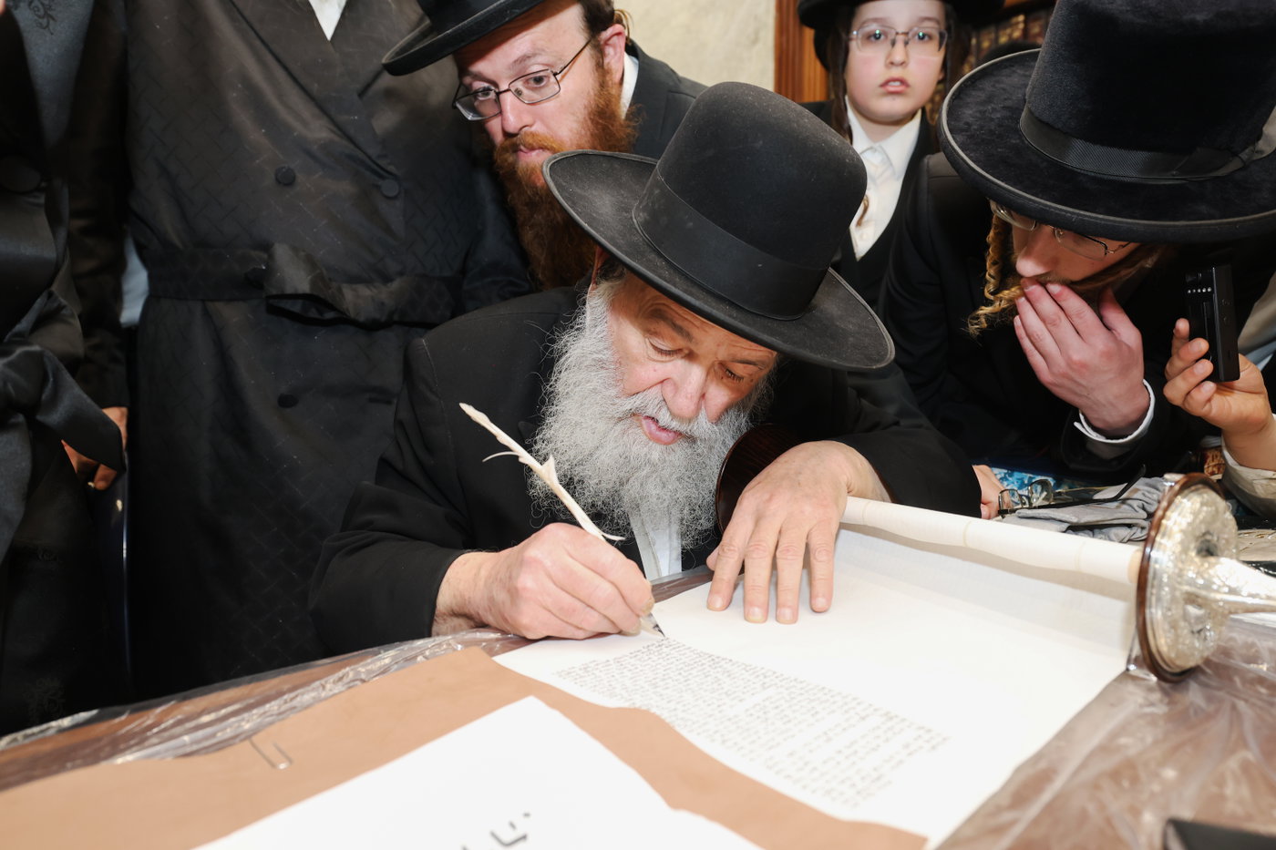 הכנסת ס"ת וחנוכת הבית בביאלה ב"ב בירושלים