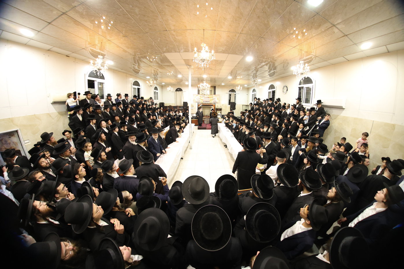 הכנסת ס"ת וחנוכת הבית בביאלה ב"ב בירושלים
