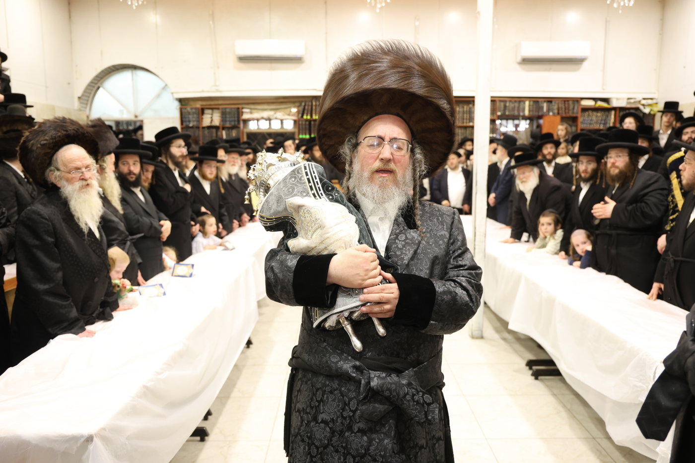 הכנסת ס"ת וחנוכת הבית בביאלה ב"ב בירושלים